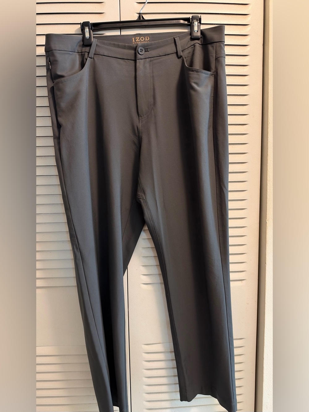 IZOD Men's dark gray Performance Dress Pants